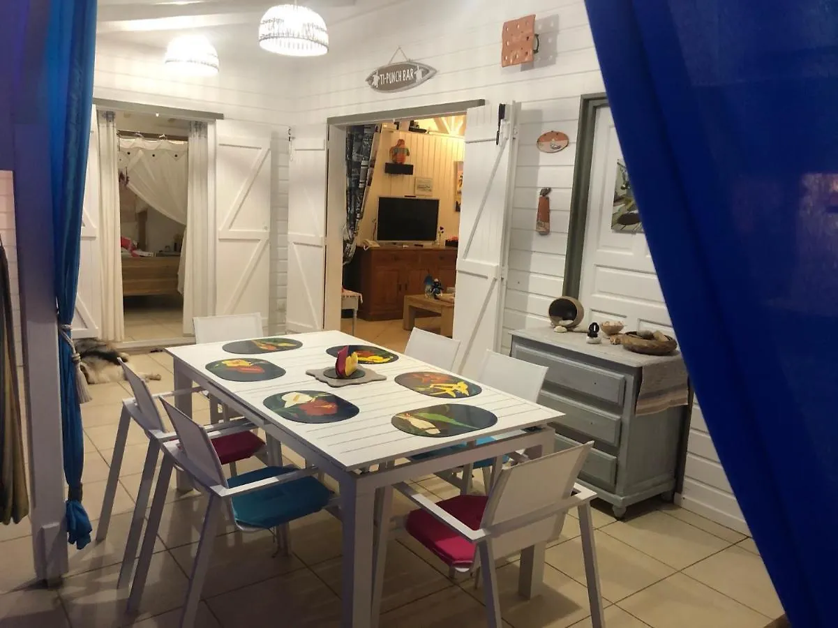 Au Bel'vue chez Sandrine Le Moule 0*,  Guadeloupe